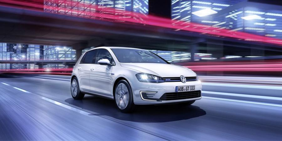  Volkswagen Golf GTE 5-Door 2014 года  (фото 1 из 45)